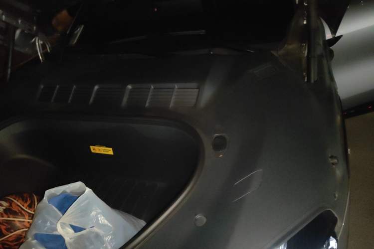 Used Xiaomi Auto YU7 2025 Ultra-Long Range Rear-Wheel Drive Version Engine Bay Left