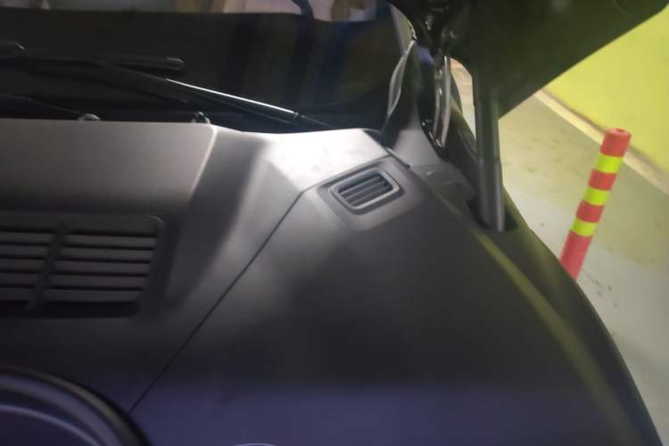 Used Xiaomi Auto YU7 2025 Ultra-Long Range High-Performance All-Wheel-Drive Max Edition Engine Bay Left