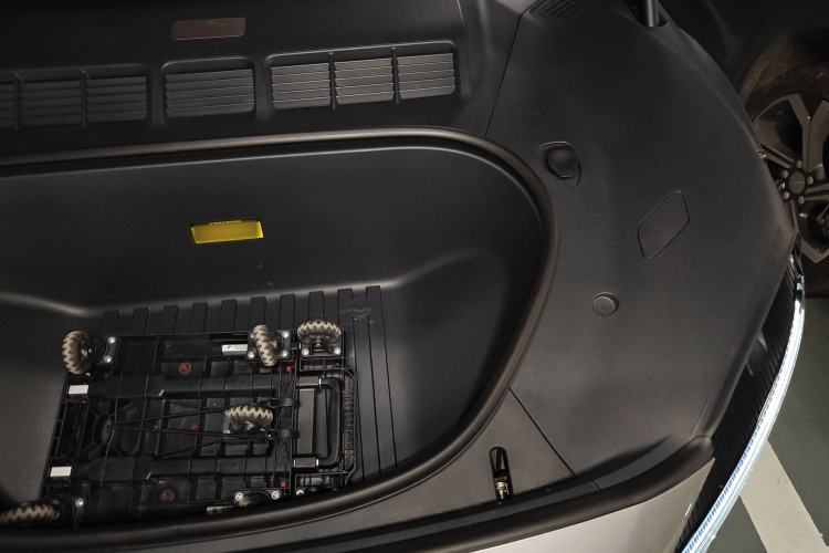 Used Xiaomi Auto YU7 2025 Ultra-Long Range High-Performance All-Wheel-Drive Max Edition Engine Bay Left