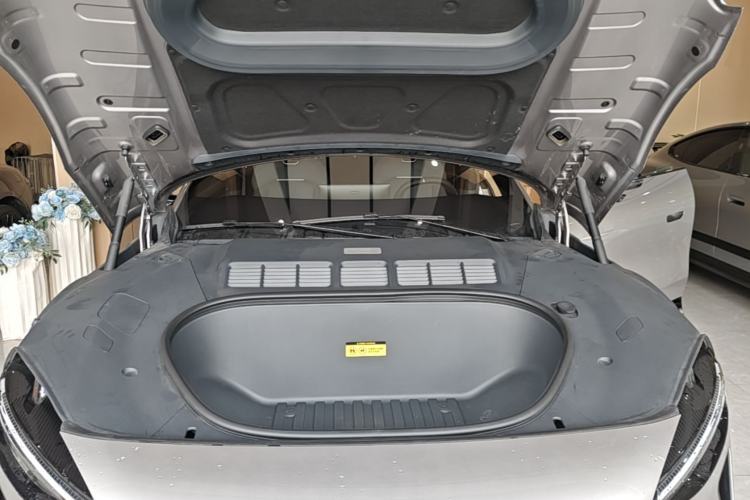 Used Xiaomi Auto YU7 2025 Ultra-Long Range Rear-Wheel Drive Version Engine Bay