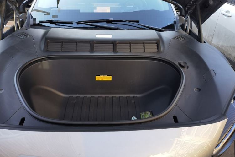 Used Xiaomi Auto YU7 2025 Ultra-Long Range Rear-Wheel Drive Version Engine Bay