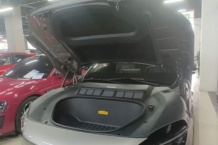 Used Xiaomi Auto YU7 2025 Ultra-Long Range Rear-Wheel Drive Version Engine Bay
