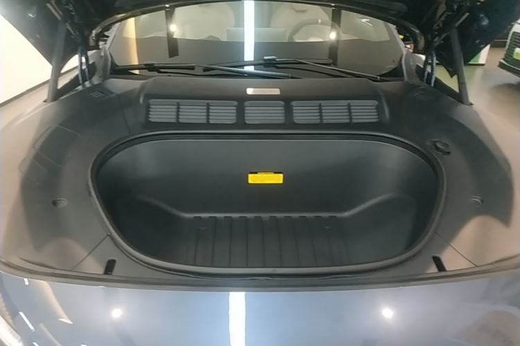 Used Xiaomi Auto YU7 2025 Ultra-Long Range High-Performance All-Wheel-Drive Max Edition Engine Bay