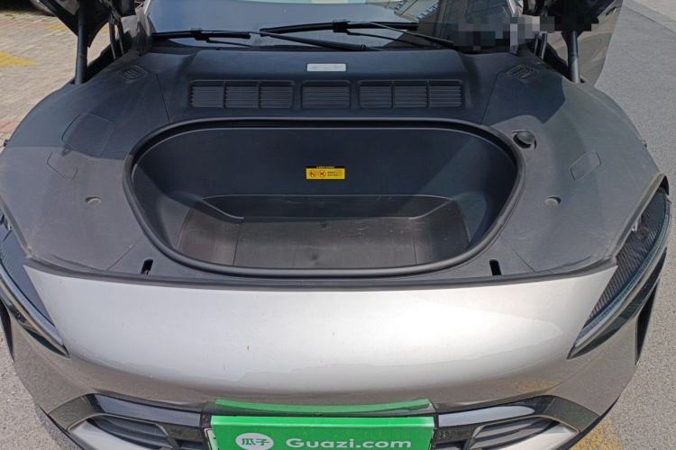 Used Xiaomi Auto YU7 2025 Ultra-Long Range High-Performance All-Wheel-Drive Max Edition Engine Bay