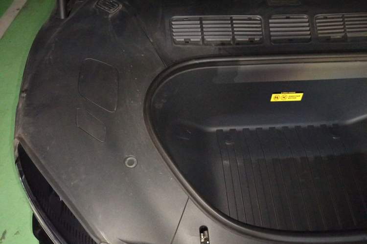 Used Xiaomi Auto YU7 2025 Ultra-Long Range All-Wheel Drive Pro Version Engine Bay Right