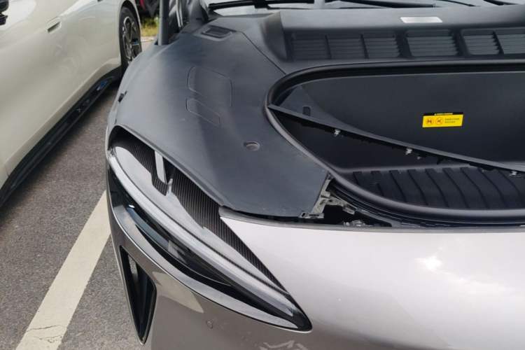 Used Xiaomi Auto YU7 2025 Ultra-Long Range High-Performance All-Wheel-Drive Max Edition Engine Bay Right