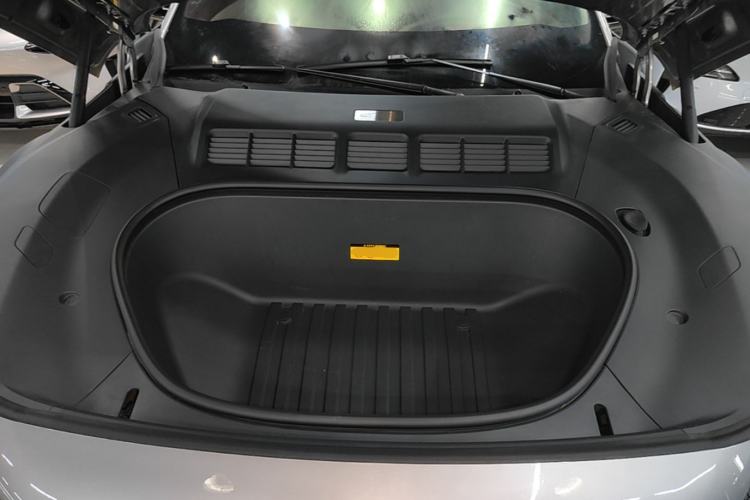 Used Xiaomi Auto YU7 2025 Ultra-Long Range Rear-Wheel Drive Version Engine Bay