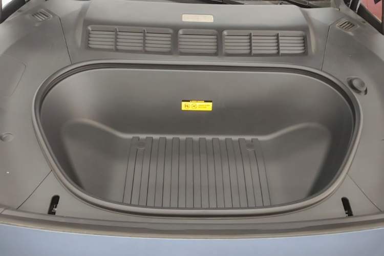Used Xiaomi Auto YU7 2025 Ultra-Long Range High-Performance All-Wheel-Drive Max Edition Engine Bay