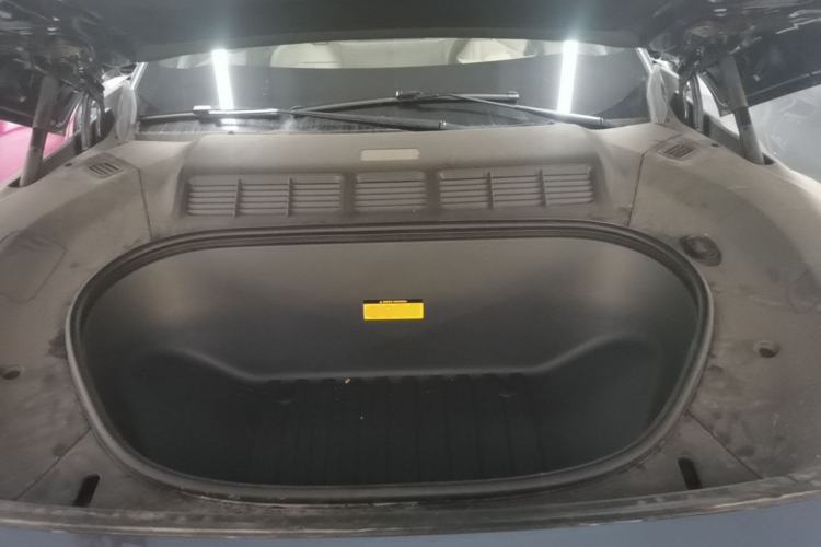 Used Xiaomi Auto YU7 2025 Ultra-Long Range High-Performance All-Wheel-Drive Max Edition Engine Bay