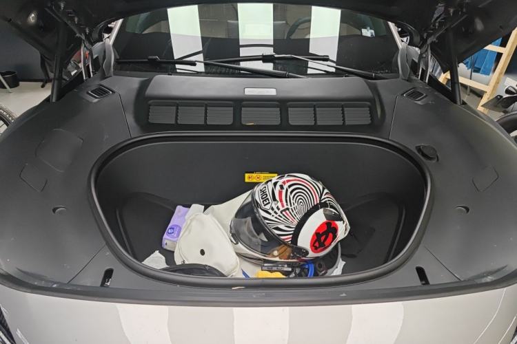 Used Xiaomi Auto YU7 2025 Ultra-Long Range High-Performance All-Wheel-Drive Max Edition Engine Bay
