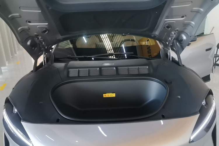 Used Xiaomi Auto YU7 2025 Ultra-Long Range Rear-Wheel Drive Version Engine Bay
