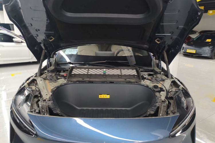 Used Xiaomi Auto YU7 2025 Ultra-Long Range High-Performance All-Wheel-Drive Max Edition Engine Bay