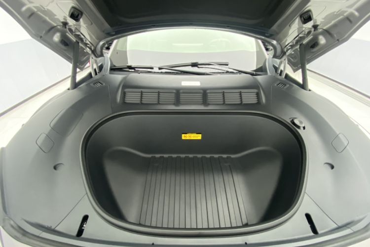Used Xiaomi Auto YU7 2025 Ultra-Long Range Rear-Wheel Drive Version Engine Bay