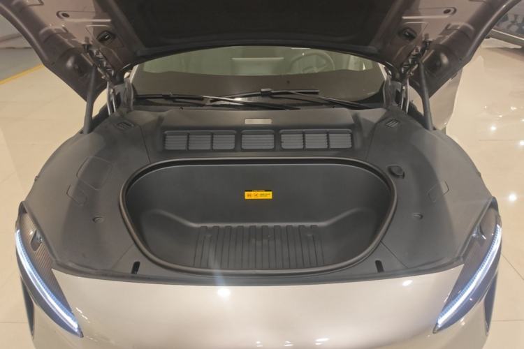 Used Xiaomi Auto YU7 2025 Ultra-Long Range Rear-Wheel Drive Version Engine Bay