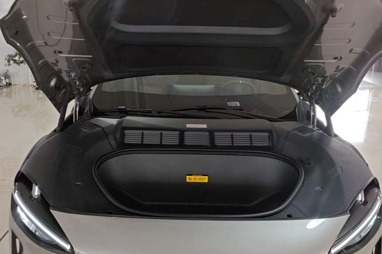 Used Xiaomi Auto YU7 2025 Ultra-Long Range Rear-Wheel Drive Version Engine Bay