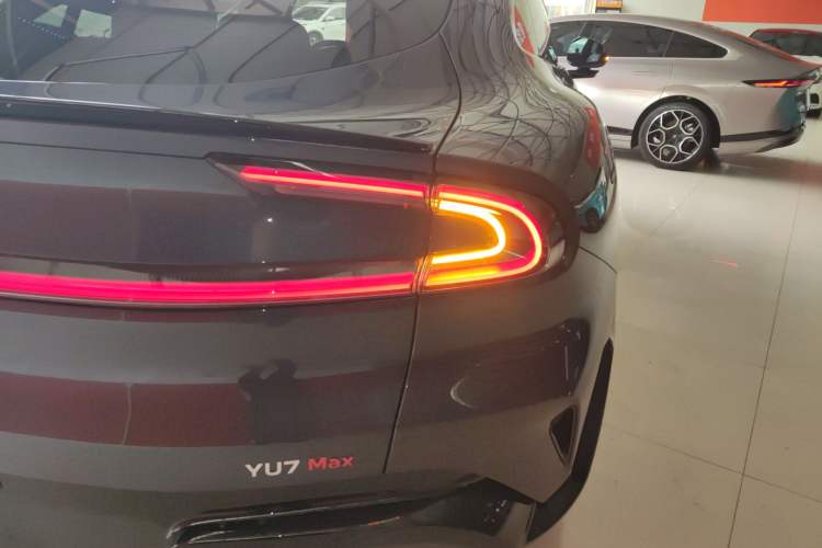 Used Xiaomi Auto YU7 2025 Ultra-Long Range High-Performance All-Wheel-Drive Max Edition Exterior 1