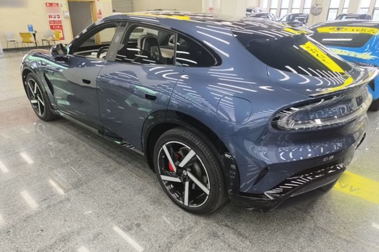 Used Xiaomi Auto YU7 2025 Ultra-Long Range High-Performance All-Wheel-Drive Max Edition Exterior 2