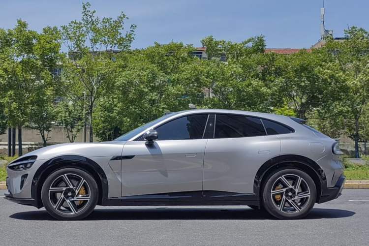 Used Xiaomi Auto YU7 2025 Ultra-Long Range High-Performance All-Wheel-Drive Max Edition Exterior 2