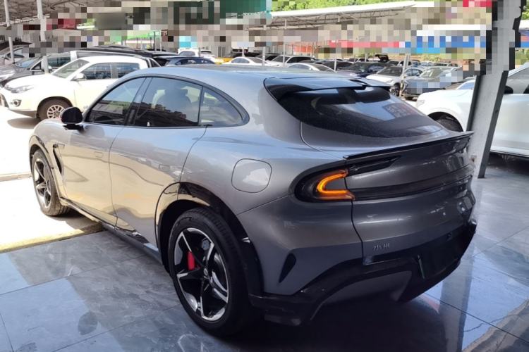 Used Xiaomi Auto YU7 2025 Ultra-Long Range High-Performance All-Wheel-Drive Max Edition Exterior 2