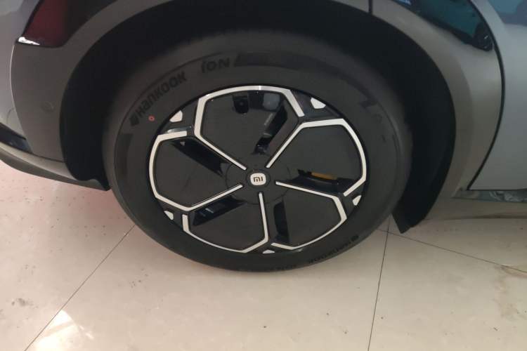 Used Xiaomi Auto YU7 2025 Ultra-Long Range High-Performance All-Wheel-Drive Max Edition Exterior 3