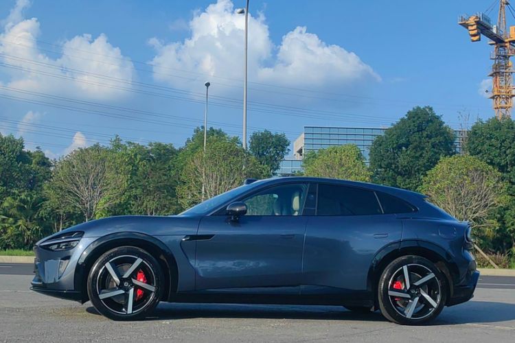 Used Xiaomi Auto YU7 2025 Ultra-Long Range High-Performance All-Wheel-Drive Max Edition Exterior 3