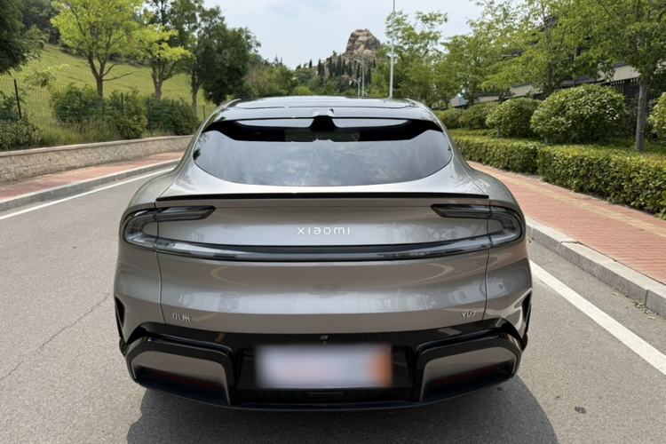 Used Xiaomi Auto YU7 2025 Ultra-Long Range Rear-Wheel Drive Version Exterior 3