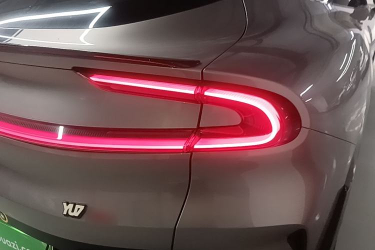 Used Xiaomi Auto YU7 2025 Ultra-Long Range High-Performance All-Wheel-Drive Max Edition Exterior 3