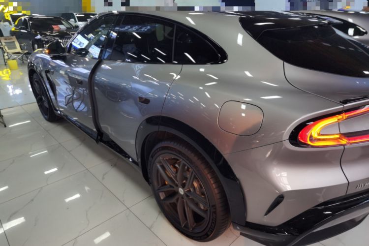 Used Xiaomi Auto YU7 2025 Ultra-Long Range High-Performance All-Wheel-Drive Max Edition Exterior 3