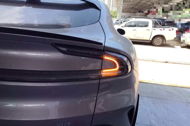 Used Xiaomi Auto YU7 2025 Ultra-Long Range High-Performance All-Wheel-Drive Max Edition Exterior 3