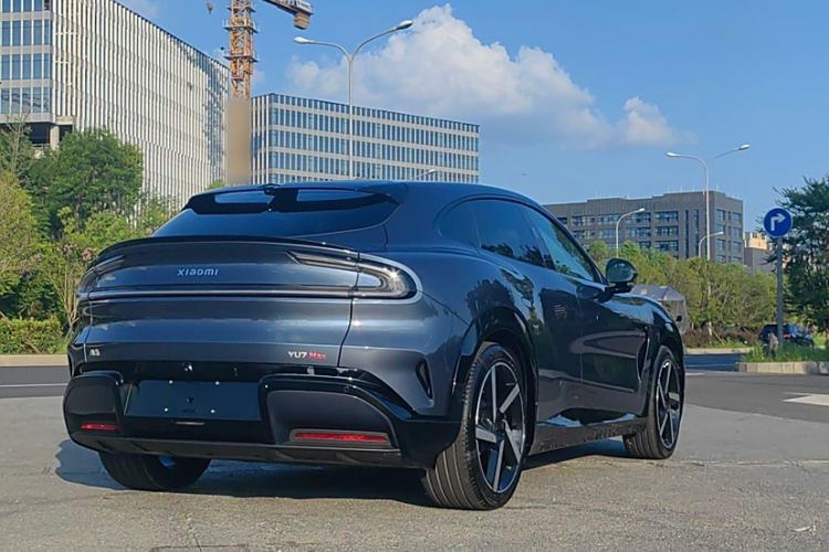 Used Xiaomi Auto YU7 2025 Ultra-Long Range High-Performance All-Wheel-Drive Max Edition Exterior 4