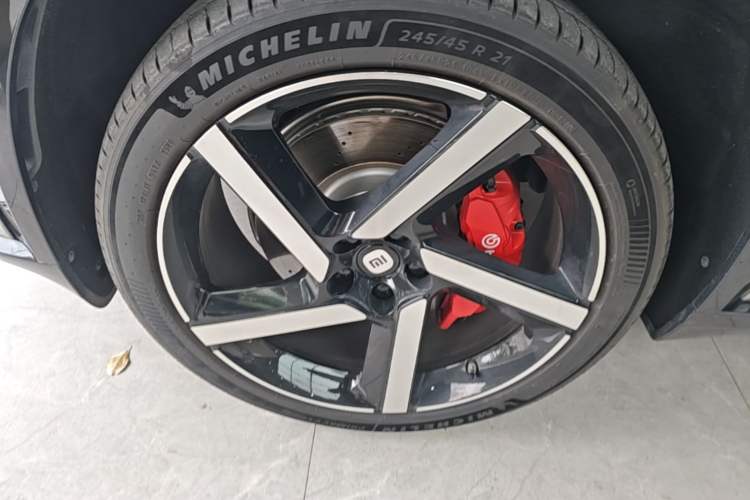 Used Xiaomi Auto YU7 2025 Ultra-Long Range High-Performance All-Wheel-Drive Max Edition Exterior 4