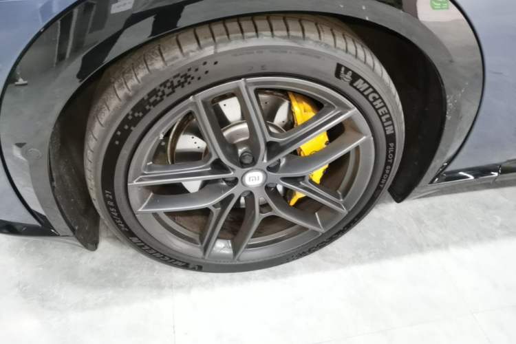 Used Xiaomi Auto YU7 2025 Ultra-Long Range High-Performance All-Wheel-Drive Max Edition Exterior 4