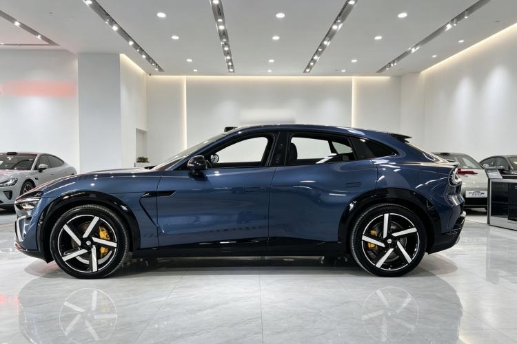 Used Xiaomi Auto YU7 2025 Ultra-Long Range High-Performance All-Wheel-Drive Max Edition Exterior 5