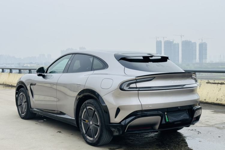 Used Xiaomi Auto YU7 2025 Ultra-Long Range Rear-Wheel Drive Version Exterior 5