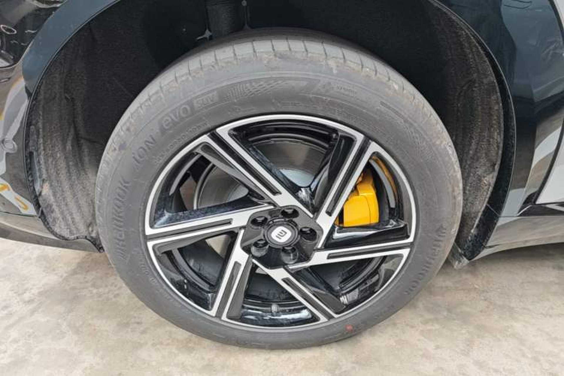 Used Xiaomi Auto YU7 2025 Ultra-Long Range All-Wheel Drive Pro Version Exterior 5