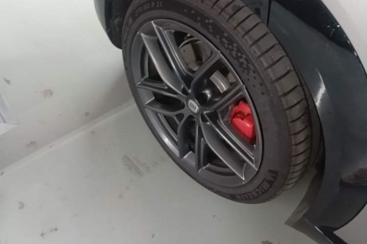 Used Xiaomi Auto YU7 2025 Ultra-Long Range High-Performance All-Wheel-Drive Max Edition Exterior 5