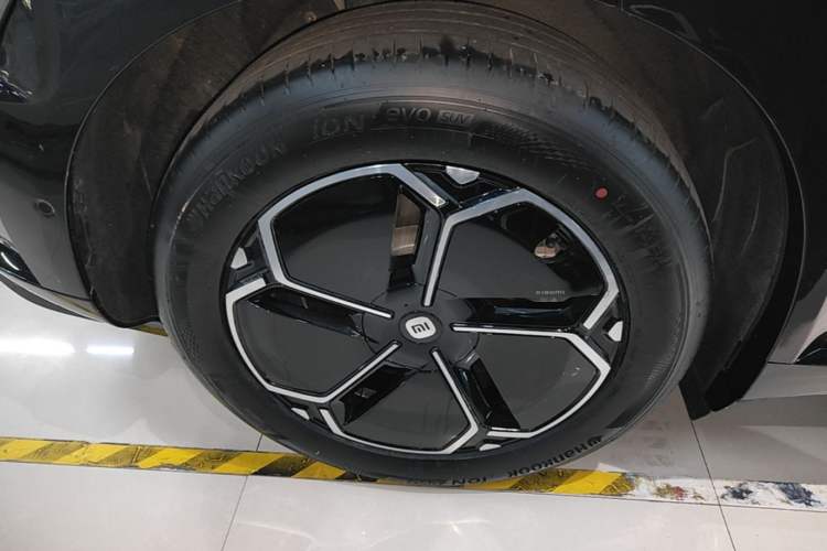 Used Xiaomi Auto YU7 2025 Ultra-Long Range Rear-Wheel Drive Version Exterior 5