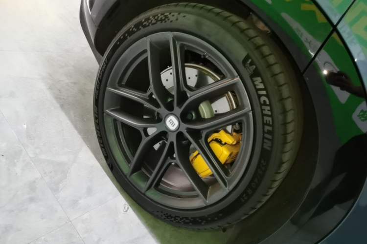 Used Xiaomi Auto YU7 2025 Ultra-Long Range High-Performance All-Wheel-Drive Max Edition Exterior 5