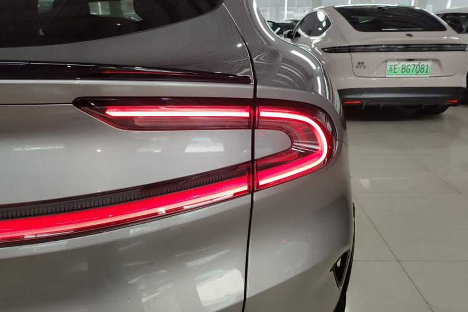 Used Xiaomi Auto YU7 2025 Ultra-Long Range High-Performance All-Wheel-Drive Max Edition Exterior 6