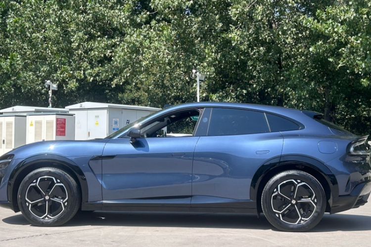Used Xiaomi Auto YU7 2025 Ultra-Long Range Rear-Wheel Drive Version Exterior 6