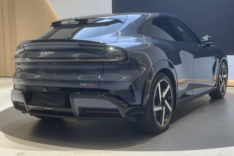 Used Xiaomi Auto YU7 2025 Ultra-Long Range High-Performance All-Wheel-Drive Max Edition Exterior 7