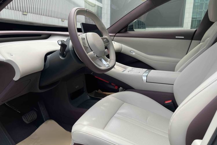 Used Xiaomi Auto YU7 2025 Ultra-Long Range Rear-Wheel Drive Version Exterior 7