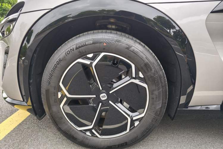 Used Xiaomi Auto YU7 2025 Ultra-Long Range Rear-Wheel Drive Version Exterior 8