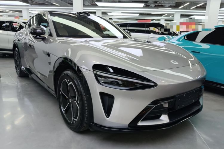 Used Xiaomi Auto YU7 2025 Ultra-Long Range High-Performance All-Wheel-Drive Max Edition Front Right 45 Deg