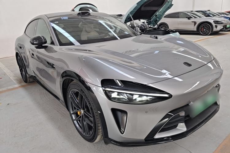 Used Xiaomi Auto YU7 2025 Ultra-Long Range High-Performance All-Wheel-Drive Max Edition Front Right 45 Deg