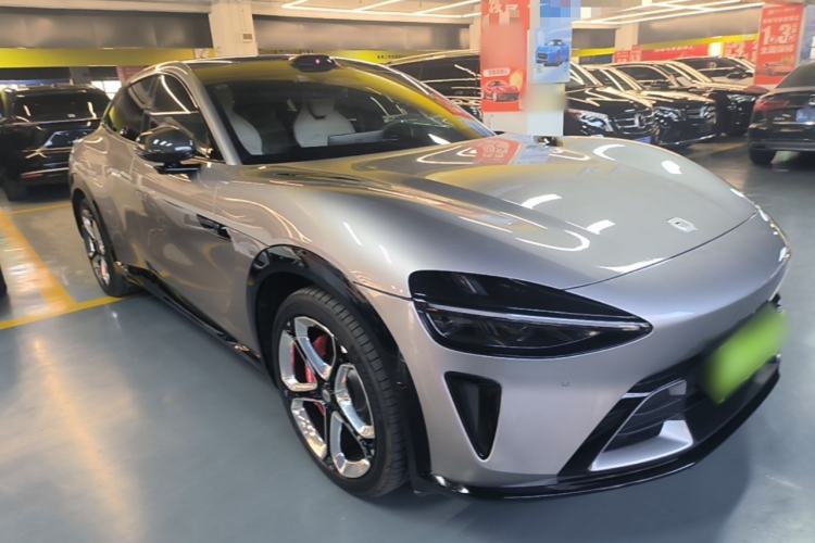 Used Xiaomi Auto YU7 2025 Ultra-Long Range High-Performance All-Wheel-Drive Max Edition Front Right 45 Deg