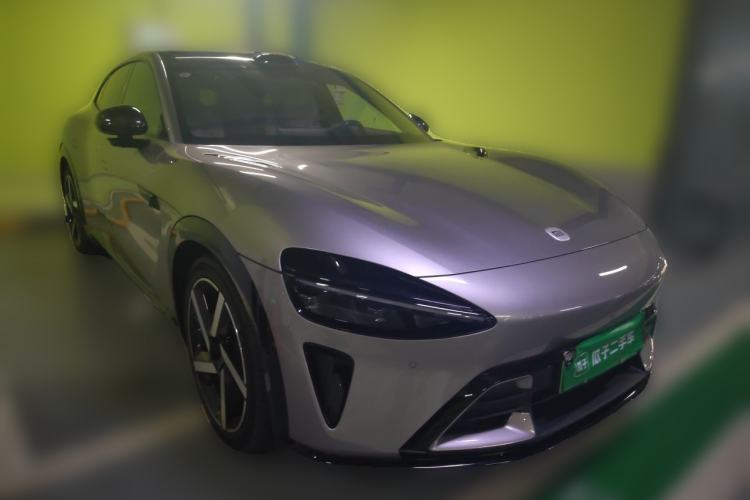 Used Xiaomi Auto YU7 2025 Ultra-Long Range High-Performance All-Wheel-Drive Max Edition Front Right 45 Deg