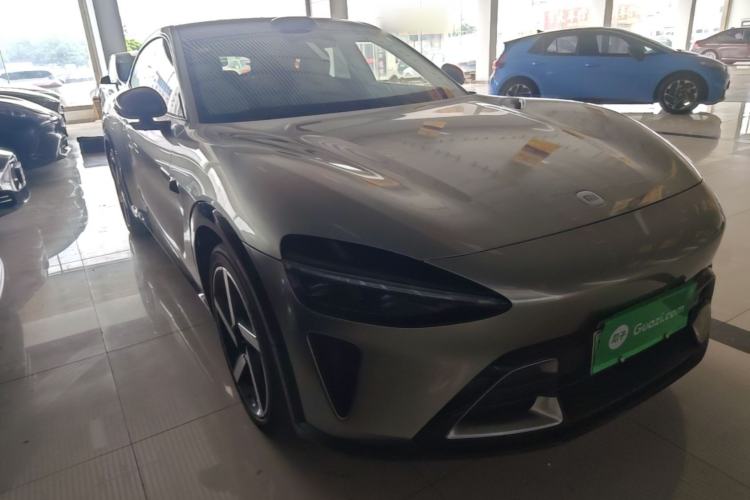 Used Xiaomi Auto YU7 2025 Ultra-Long Range All-Wheel Drive Pro Version Front Right 45 Deg