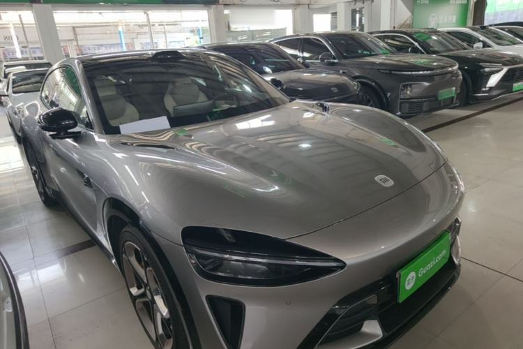 Used Xiaomi Auto YU7 2025 Ultra-Long Range High-Performance All-Wheel-Drive Max Edition Front Right 45 Deg