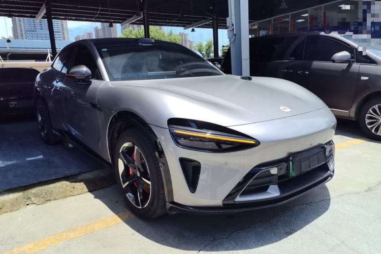 Used Xiaomi Auto YU7 2025 Ultra-Long Range High-Performance All-Wheel-Drive Max Edition Front Right 45 Deg